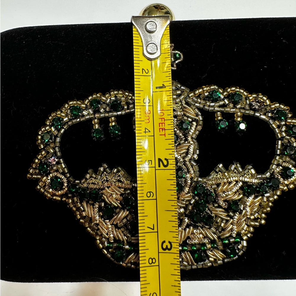The Met & St Xavier Black and Gold Beaded Velvet Regal Crown Clutch - Picture 8 of 9